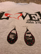 Load image into Gallery viewer, Black glitter/gray leopard print feax leather earrings!